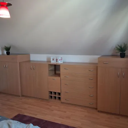 Cozy Maisonette In With Free Parking Apartmán *