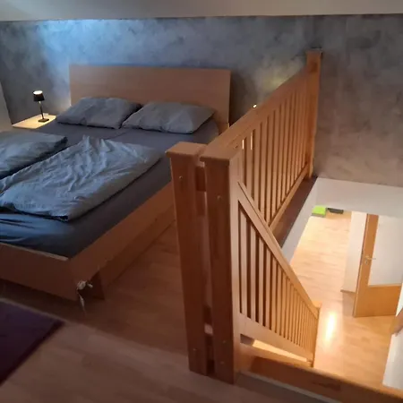 Cozy Maisonette In With Free Parking *