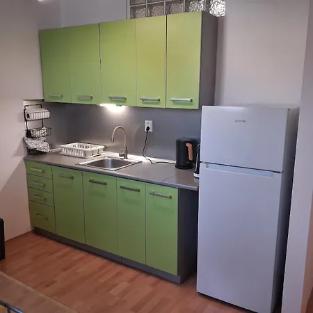 Cozy Maisonette In With Free Parking Διαμέρισμα *