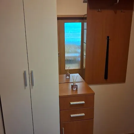 Cozy Maisonette In With Free Parking